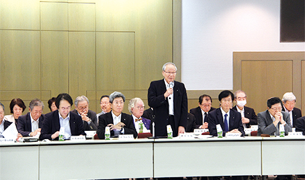 横倉会長　都道府県医師会に期待される役割の重要性を指摘し、一層の協力を求める