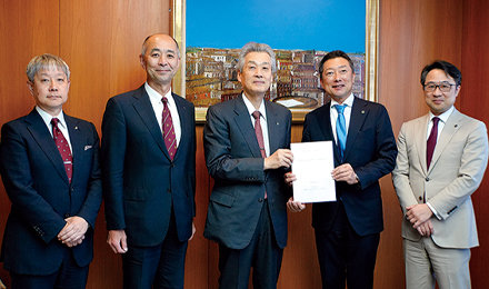 未来医師会ビジョン委員会答申「若手医師の期待に応え続けていく医師会のあり方」