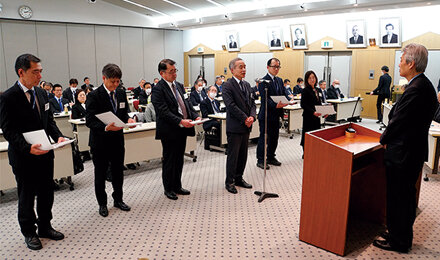 退職事務局長6名に感謝状を贈呈