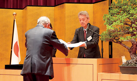 長きにわたり医学・医療の発展に貢献してきた功労者を顕彰