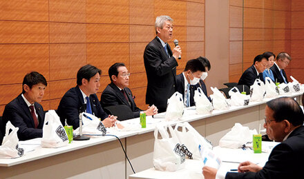 医療の危機的状況を打開するため4項目の実現を求める決議を採択