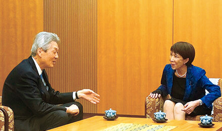 第二次高市内閣発足の祝意を伝えるとともに出産費用の無償化に当たって国の対応を要請