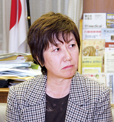 �V�t�C���^�r���[�^����� �n���Â̌��_�ɗ������l��l�̗͂��d�v�i�ʐ^�j